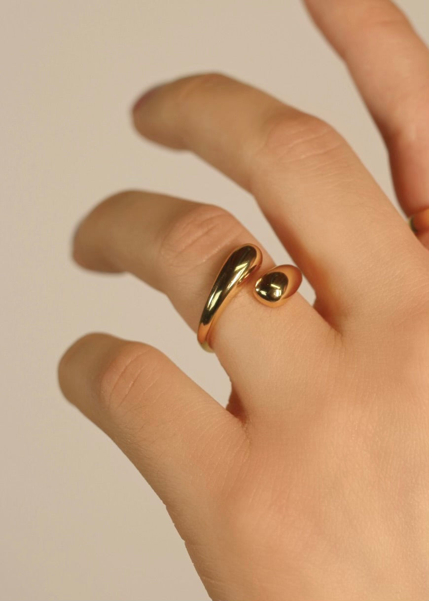 Natalia Dome Ring | 18k Gold Plated