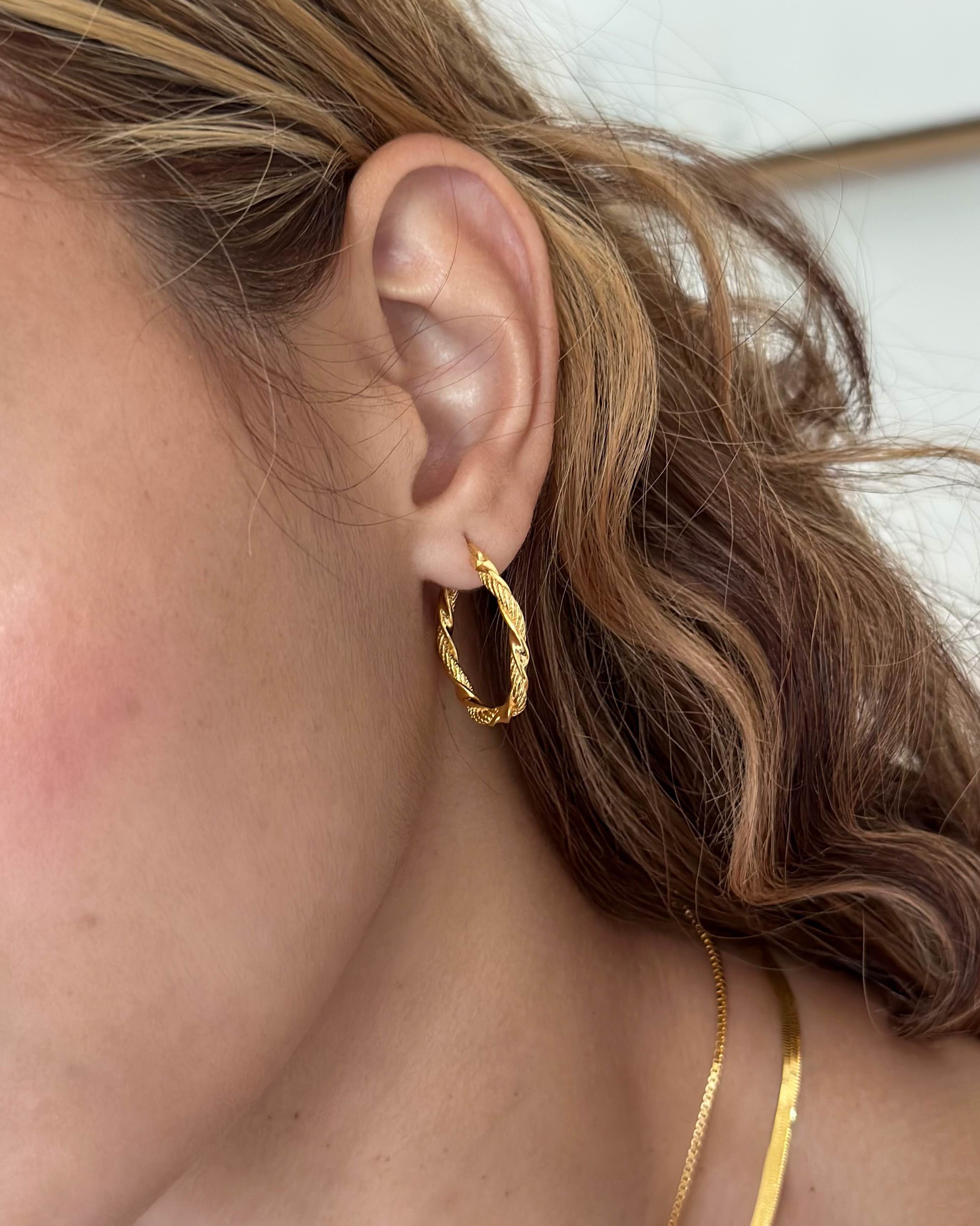 Cobra Twisted Hoops | 18k Gold Plated