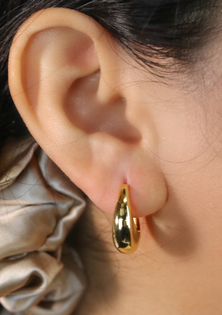 Lara Tear Drop Hoops | 18k Gold Plated