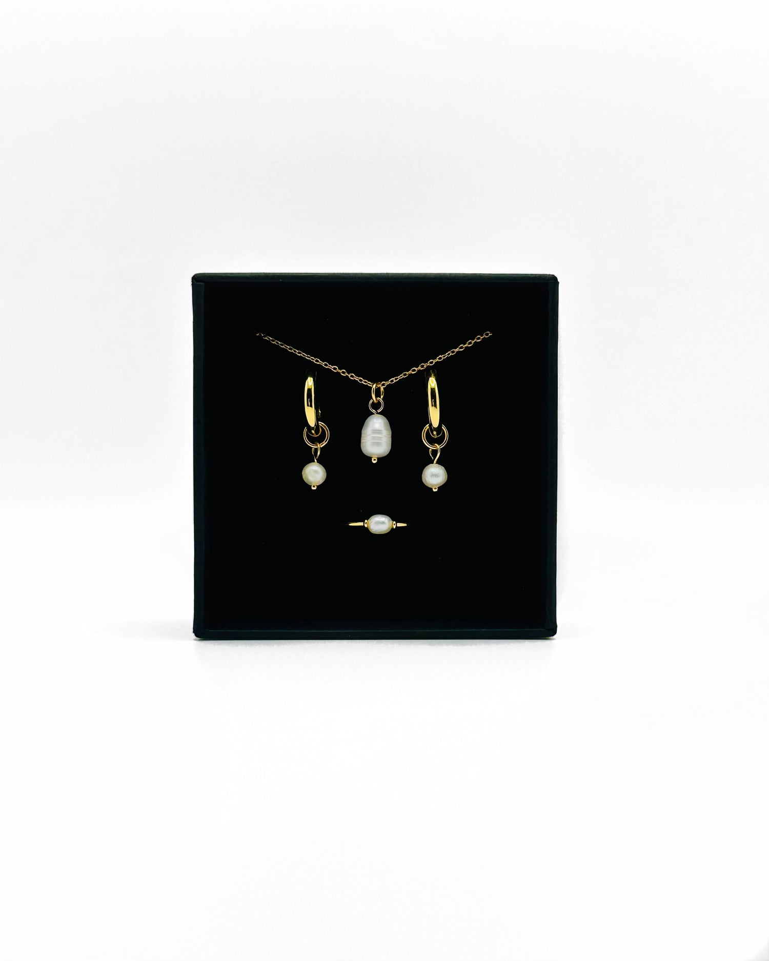 Pearl Jewelry Set | 18k Gold Plated