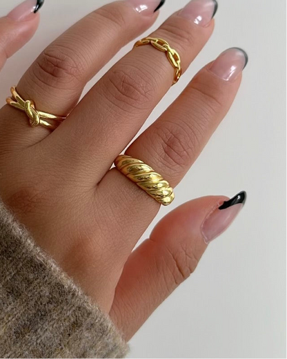 Croissant Dome Ring