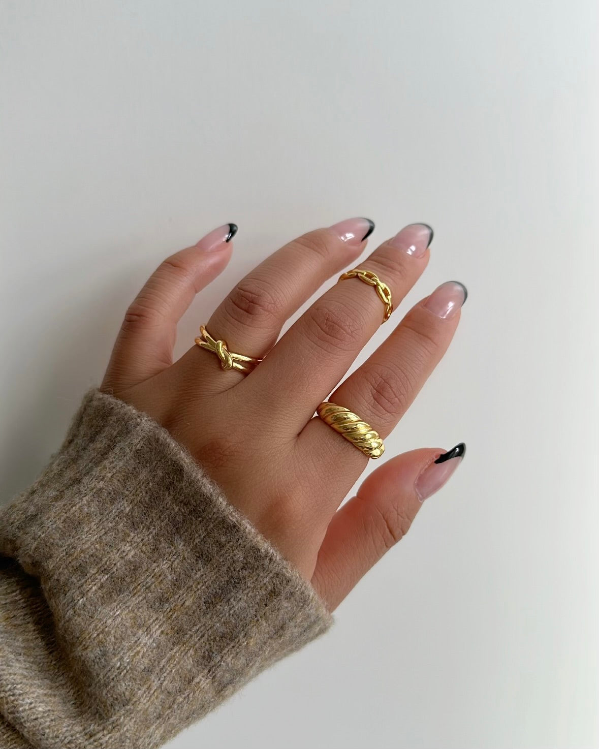 Mia Chain Ring | 18k Gold Plated