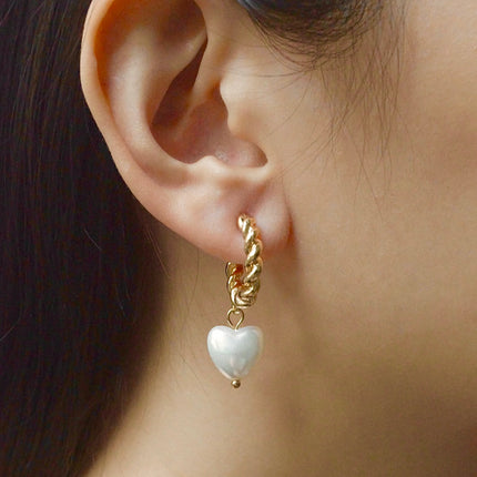 Aros colgantes con perlas Dalía | Oro 18k