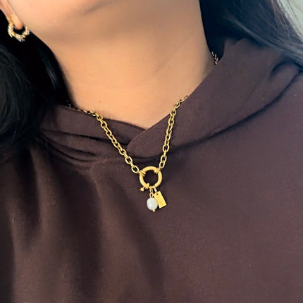 Romina Pendant Chain