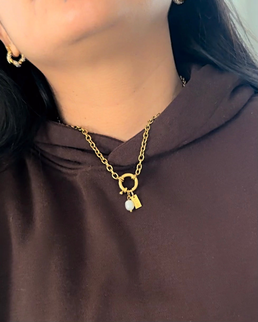 Romina Pendant Chain