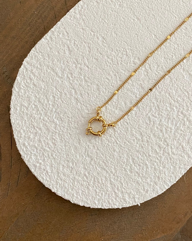 Rita Pendant Necklace