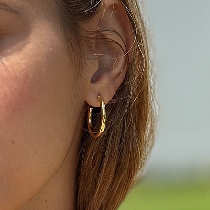 Aros Gia Classic | Chapado en oro de 18 quilates.