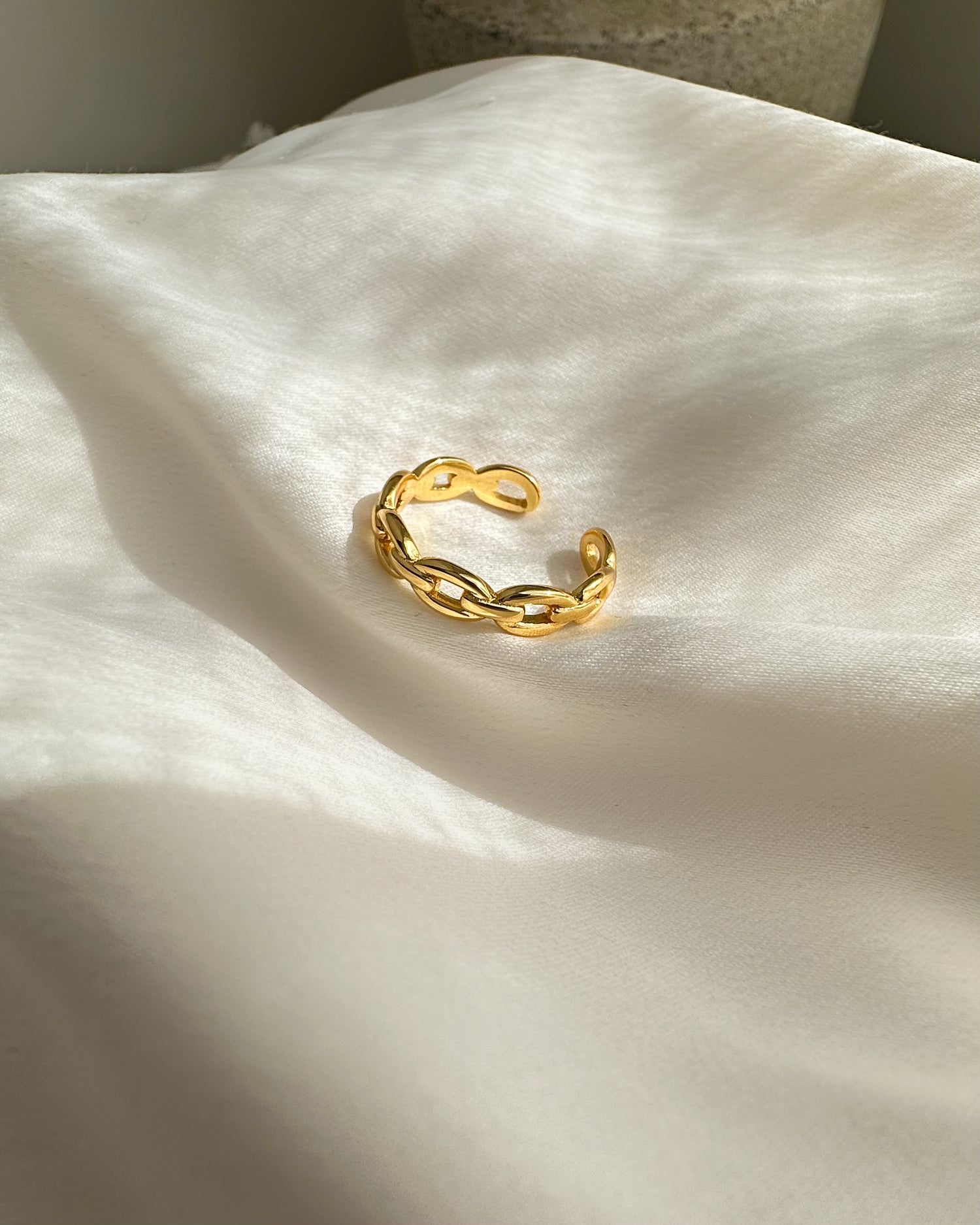 Mia Chain Ring | 18k Gold Plated