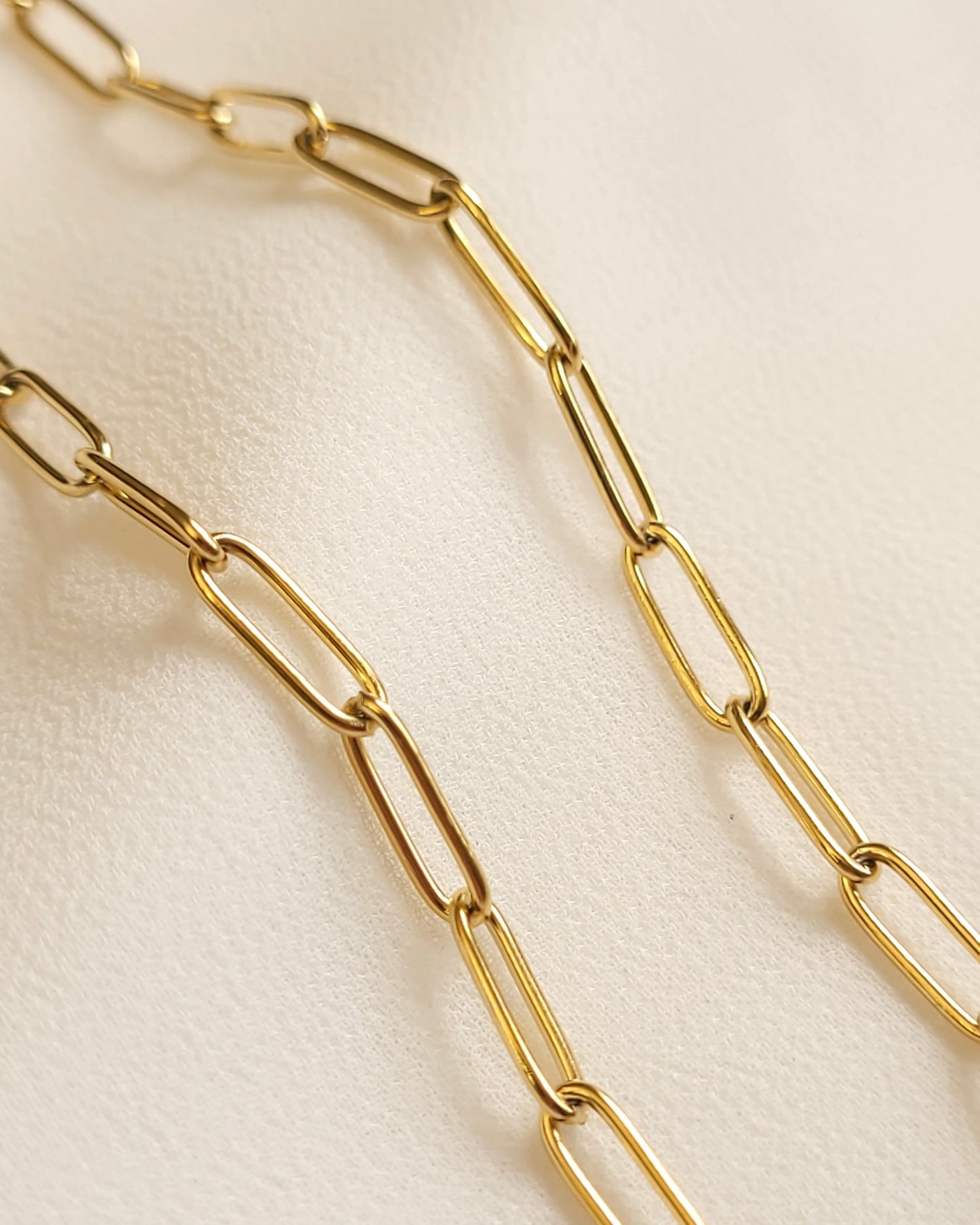 gold paperclip necklace side 