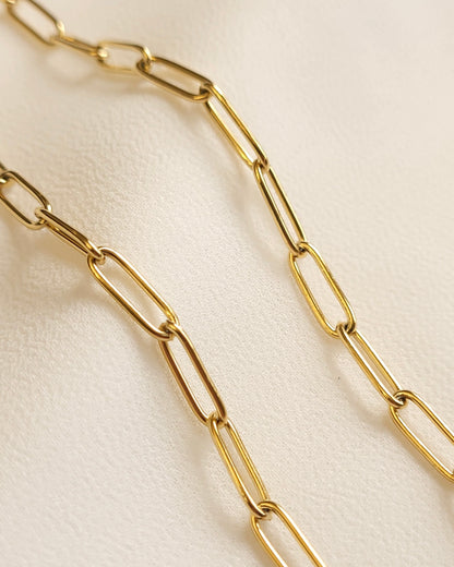 gold paperclip necklace side 