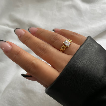 Crystal Chain Ring